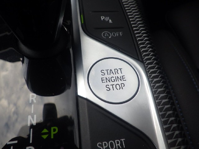 BMW 3 SERIES 2019 Image 22