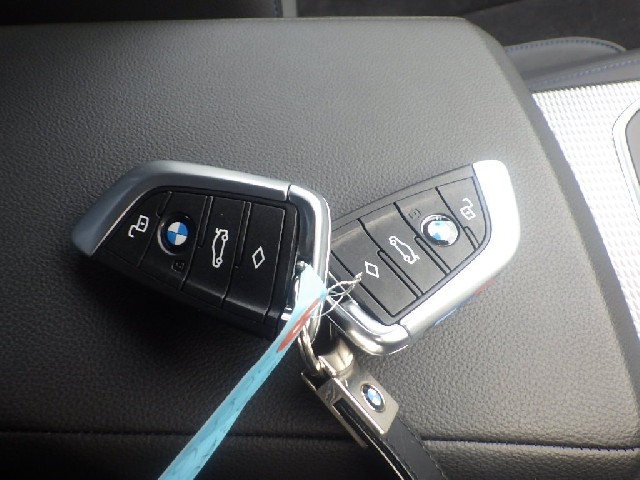 BMW 3 SERIES 2019 Image 23