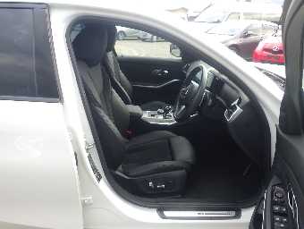 BMW 3 SERIES 2019 Image 12