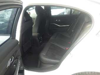BMW 3 SERIES 2019 Image 14
