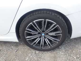 BMW 3 SERIES 2019 Image 20