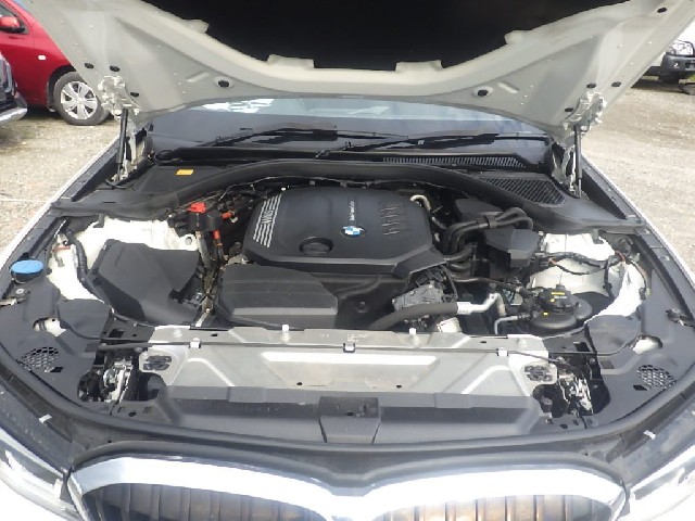 BMW 3 SERIES 2019 Image 35