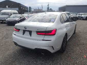 BMW 3 SERIES 2019 Image 4