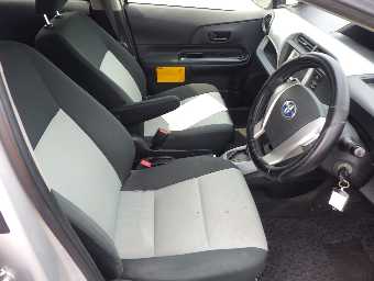 TOYOTA AQUA 2013 Image 9