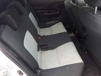 TOYOTA AQUA 2013 Image 10