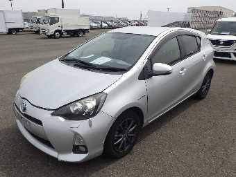 TOYOTA AQUA 2013 Image 1