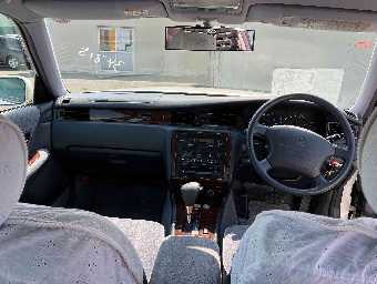 TOYOTA CROWN 1998 Image 8