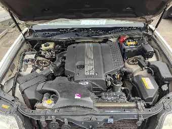TOYOTA CROWN MAJESTA 2000 Image 6