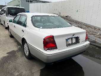 TOYOTA CROWN MAJESTA 2000 Image 2
