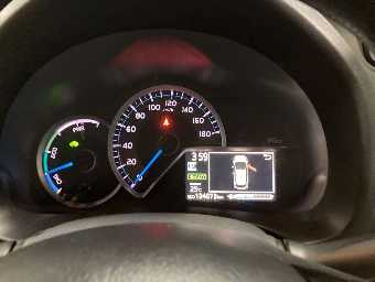 TOYOTA VITZ 2018 Image 10