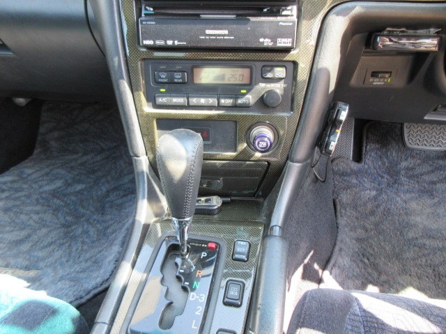 TOYOTA CHASER 2000 Image 24