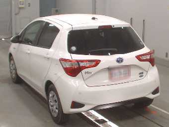 TOYOTA VITZ 2020 Image 6
