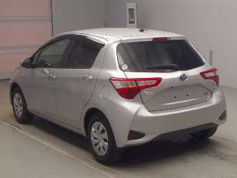 TOYOTA VITZ 2019 Image 4