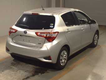 TOYOTA VITZ 2020 Image 2