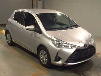 TOYOTA VITZ 2020 Image 3