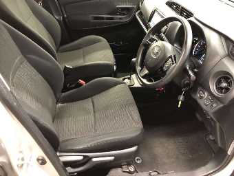 TOYOTA VITZ 2020 Image 5