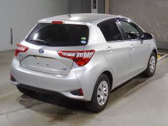 TOYOTA VITZ 2020 Image 2