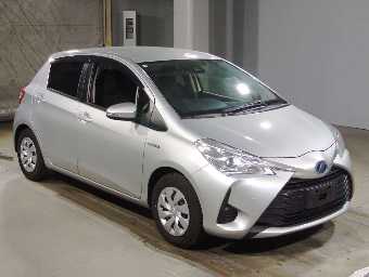 TOYOTA VITZ 2020 Image 3