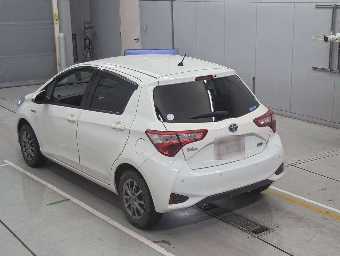 TOYOTA VITZ 2020 Image 6