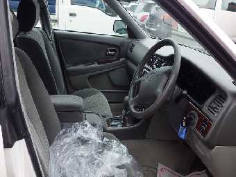 TOYOTA CHASER 2000 Image 9