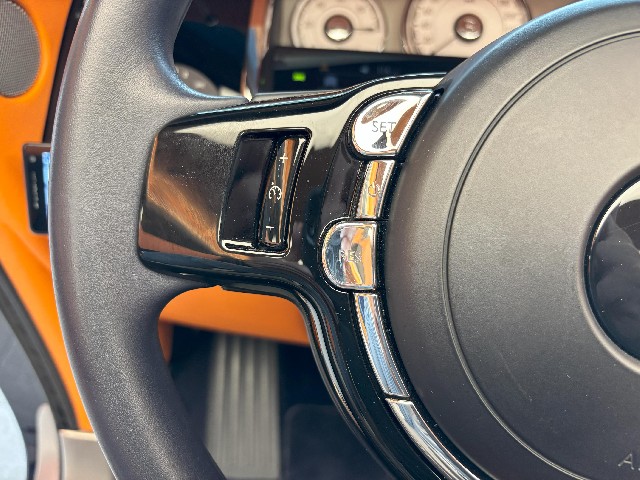 ROLLS ROYCE DAWN 2017 Image 39