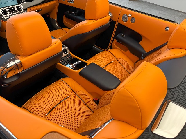 ROLLS ROYCE DAWN 2017 Image 55