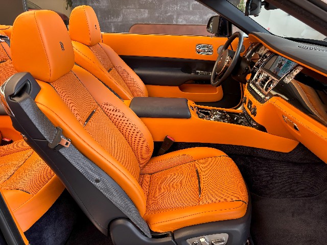 ROLLS ROYCE DAWN 2017 Image 59