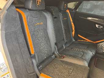 LAMBORGHINI URUS 2024 Image 34