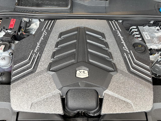 LAMBORGHINI URUS 2024 Image 62