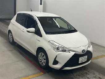 TOYOTA VITZ 2019 Image 4
