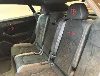 LAMBORGHINI URUS 2023 Image 26