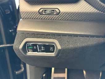 LAMBORGHINI URUS 2023 Image 41
