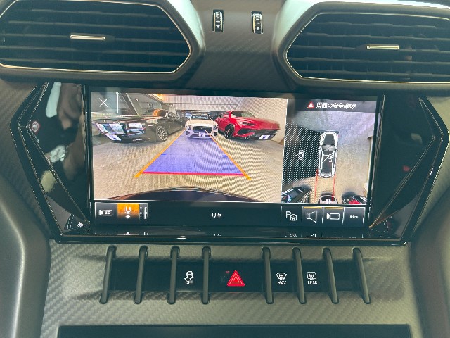 LAMBORGHINI URUS 2023 Image 49