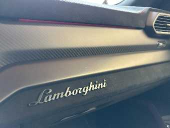 LAMBORGHINI URUS 2023 Image 48