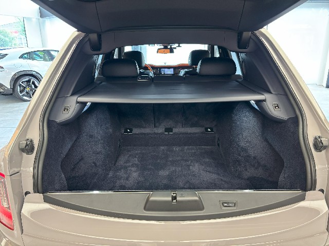 ROLLS ROYCE CULLINAN 2024 Image 32