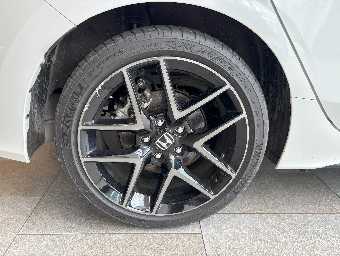 HONDA CIVIC HYBRID 2024 Image 11
