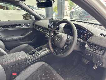 HONDA CIVIC HYBRID 2024 Image 13