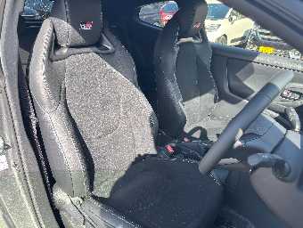 TOYOTA GR YARIS 2024 Image 15