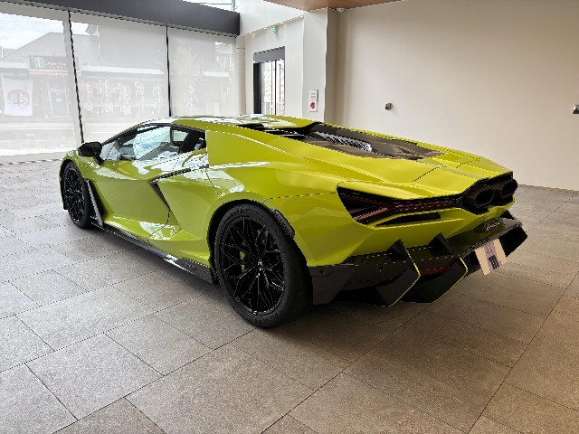 LAMBORGHINI REVUELTO 2024 Image 21