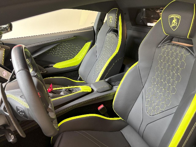LAMBORGHINI REVUELTO 2024 Image 31
