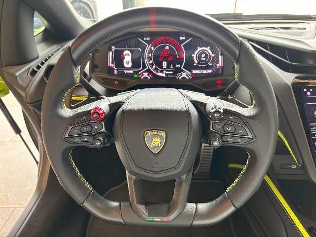 LAMBORGHINI REVUELTO 2024 Image 36