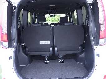 TOYOTA NOAH 2017 Image 5