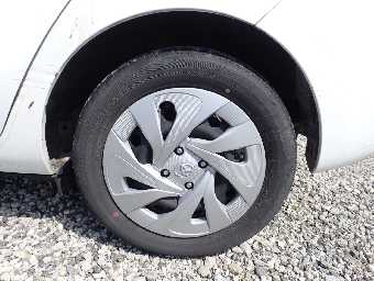 TOYOTA AQUA 2021 Image 11