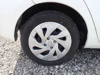 TOYOTA AQUA 2021 Image 12