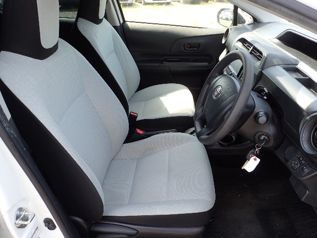 TOYOTA AQUA 2021 Image 37