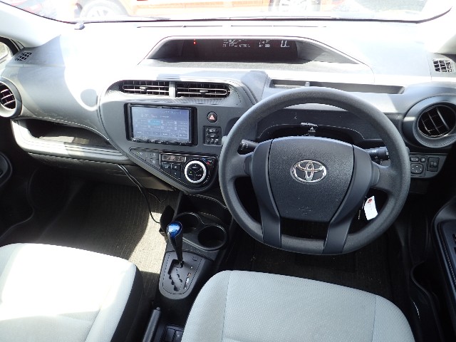 TOYOTA AQUA 2021 Image 42