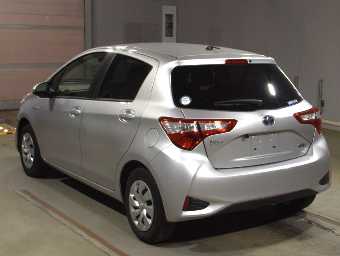 TOYOTA VITZ 2020 Image 4