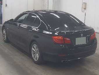 BMW 5 SERIES 2013 Image 2