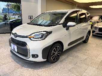 TOYOTA SIENTA 2023 Image 1