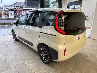 TOYOTA SIENTA 2023 Image 7